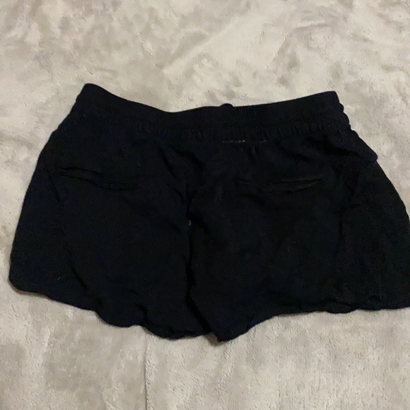 Black shorts - Picture 4 of 5